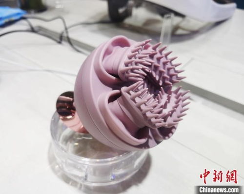 可愛又好玩 消博會(huì)上的潮玩萌物MINI按摩器